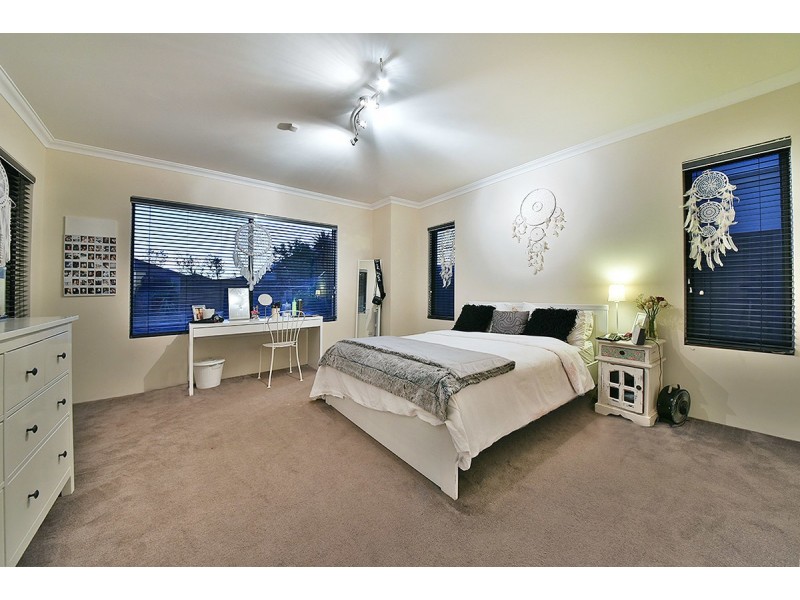 19 Seabird Bend, Jindalee WA 6036