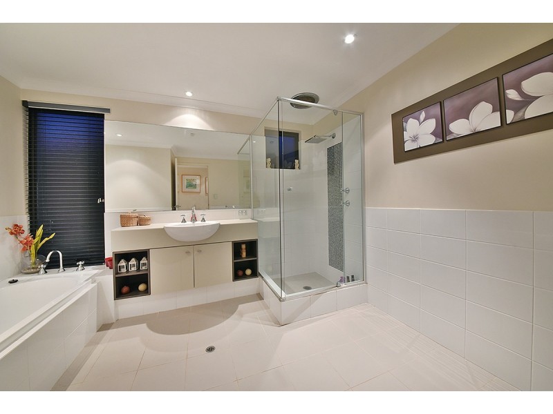 19 Seabird Bend, Jindalee WA 6036