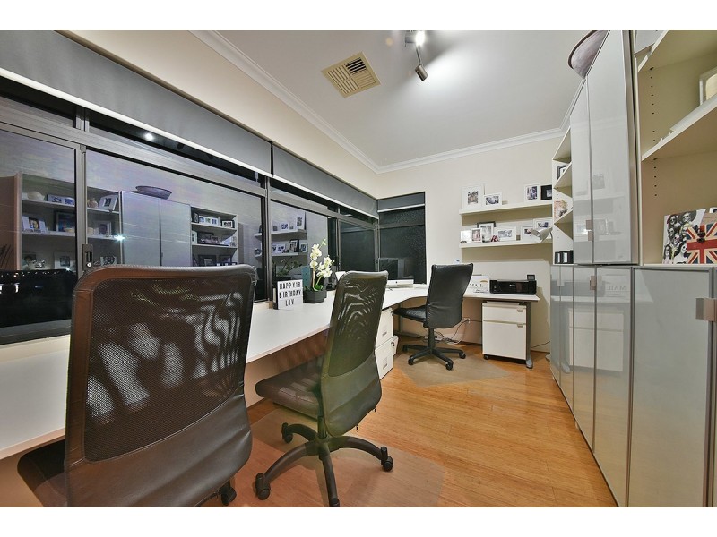 19 Seabird Bend, Jindalee WA 6036