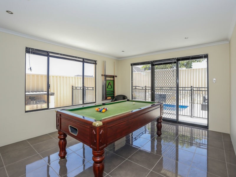 11 Foxton Way, Butler WA 6036