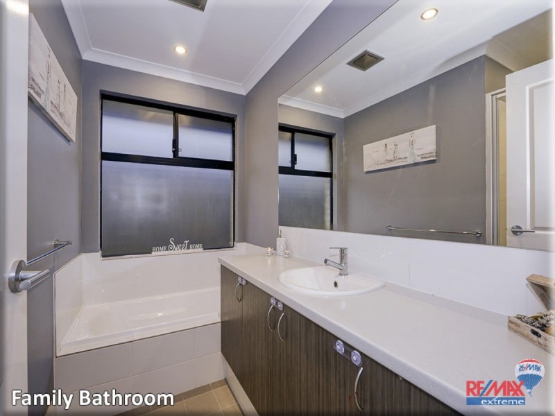 12 Rickleton Avenue, Butler WA 6036