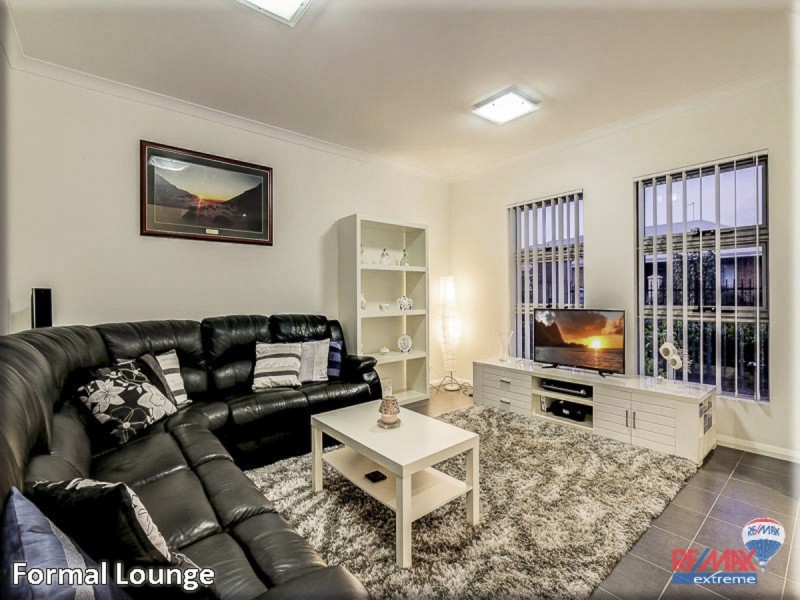 37 Wyperfeld Street, Yanchep WA 6035