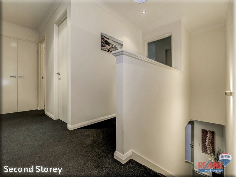 37 Wyperfeld Street, Yanchep WA 6035