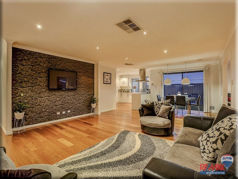 27 Landbeach Boulevard, Butler WA 6036