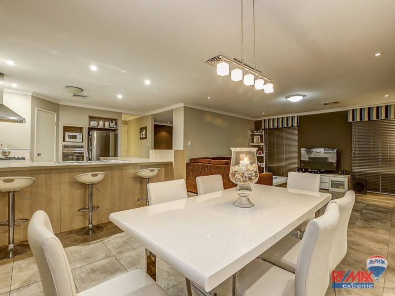 7 Badley Loop, Butler WA 6036