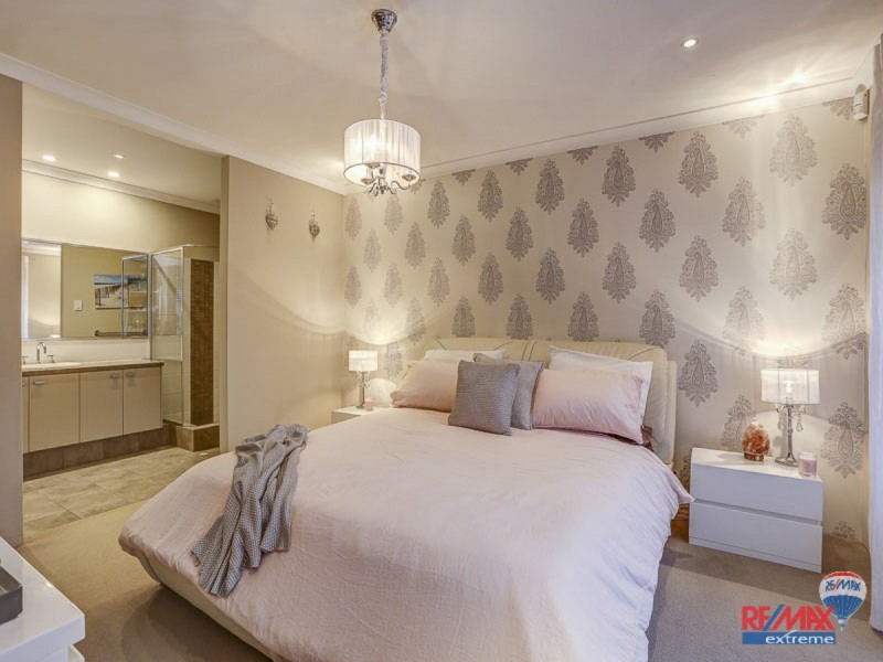 7 Badley Loop, Butler WA 6036