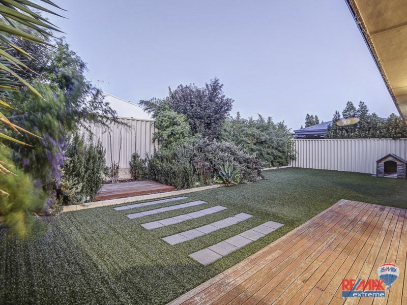 7 Badley Loop, Butler WA 6036