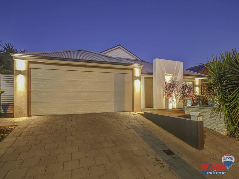 7 Badley Loop, Butler WA 6036