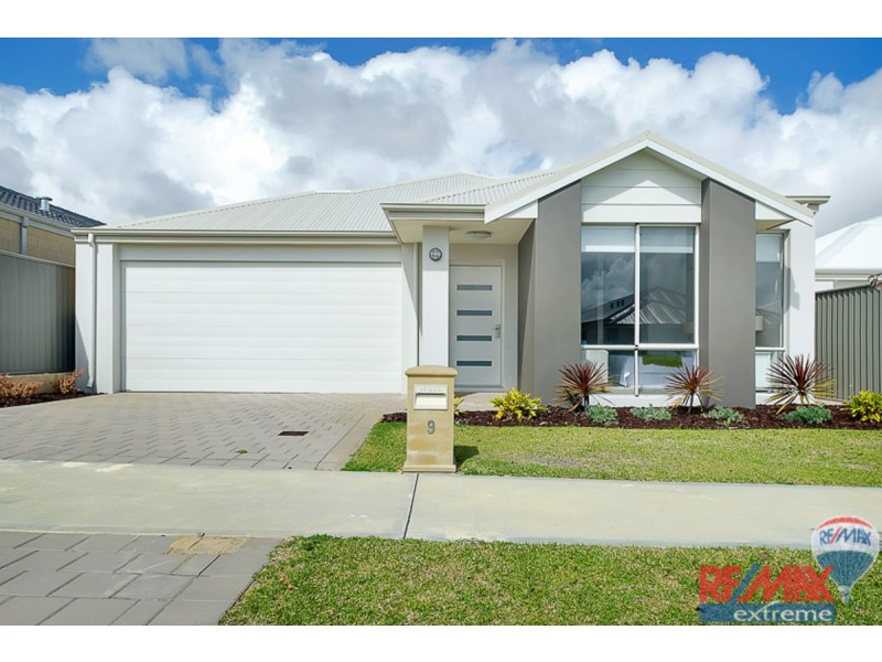 9 Gamboge Street, Eglinton WA 6034