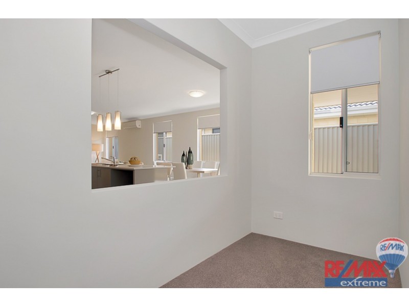 9 Gamboge Street, Eglinton WA 6034