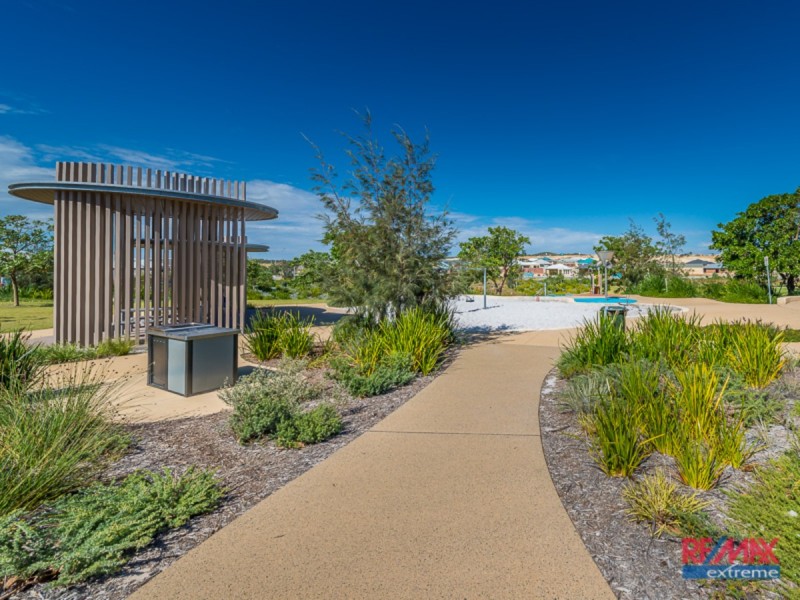 9 Gamboge Street, Eglinton WA 6034