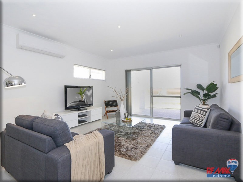 11 Sparkwell Lane, Butler WA 6036