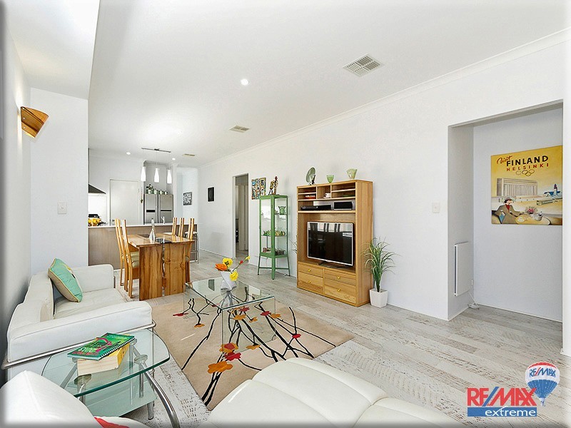 11 Melksham Way, Butler WA 6036