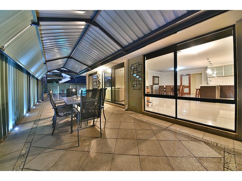 27 Heysham Bend, Butler WA 6036