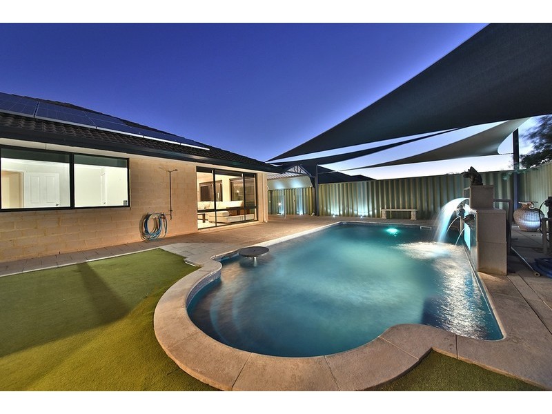 27 Heysham Bend, Butler WA 6036