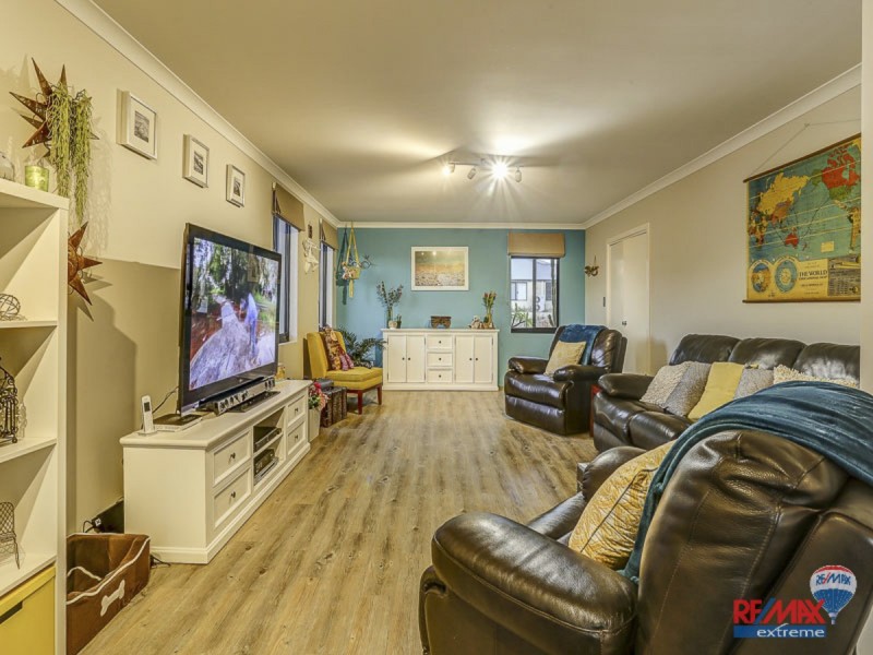 4 Tuross Place, Ridgewood WA 6030