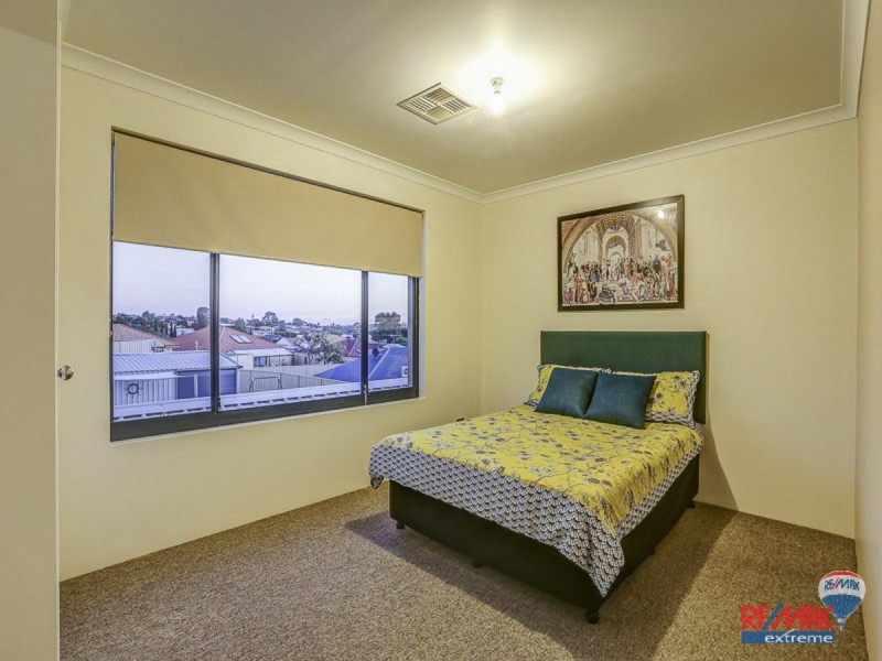 4 Tuross Place, Ridgewood WA 6030