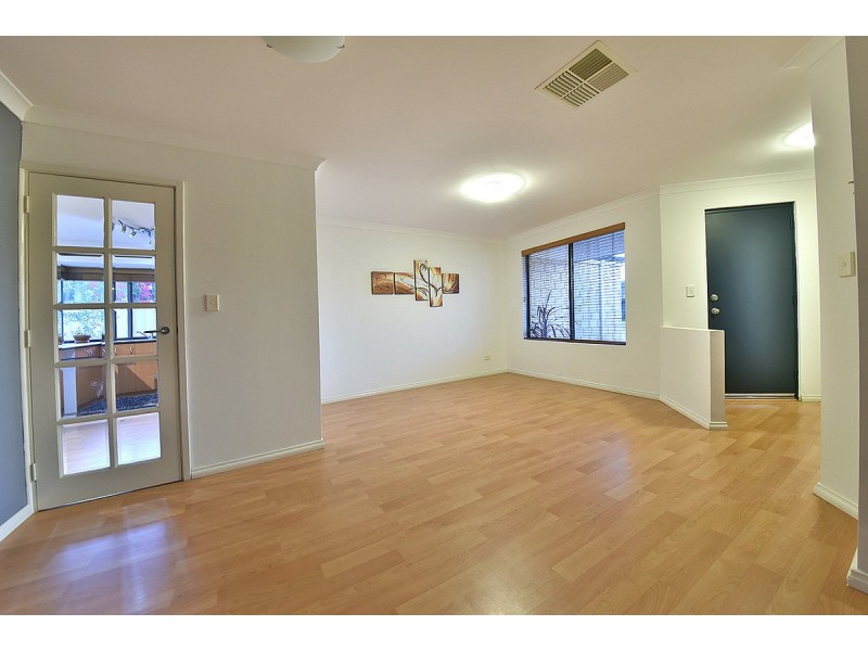 6 Leyland Road, Butler WA 6036