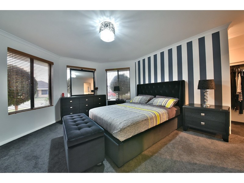 6 Leyland Road, Butler WA 6036