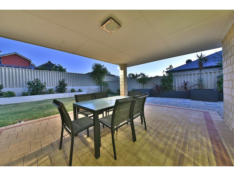 6 Leyland Road, Butler WA 6036