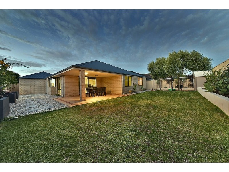 6 Leyland Road, Butler WA 6036