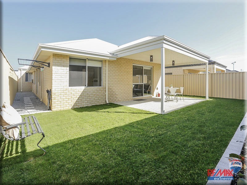 30 Windermere Chase, Butler WA 6036