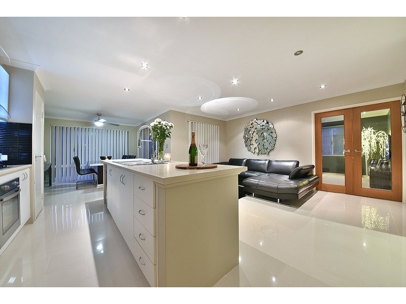 8 Paisley Link, Butler WA 6036