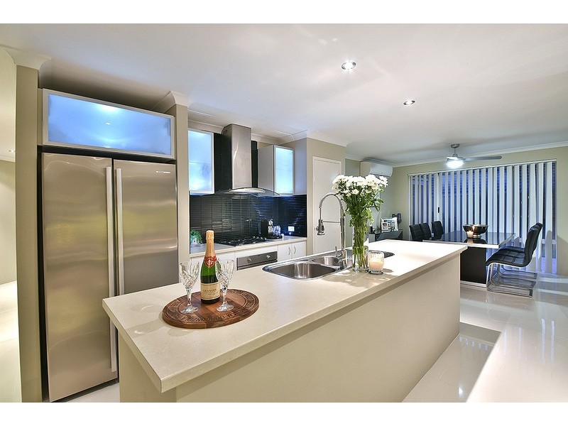 8 Paisley Link, Butler WA 6036