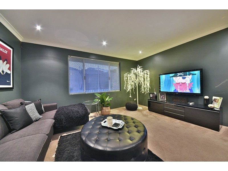 8 Paisley Link, Butler WA 6036