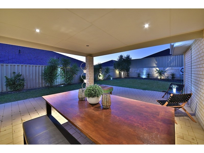 8 Paisley Link, Butler WA 6036