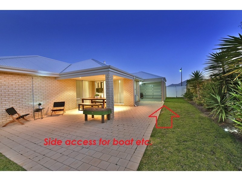 8 Paisley Link, Butler WA 6036