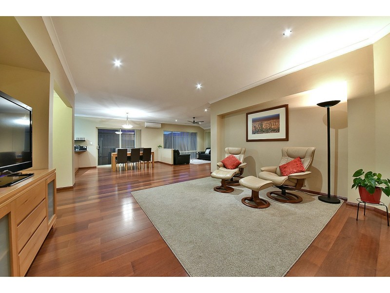 10 Prenton Street, Butler WA 6036