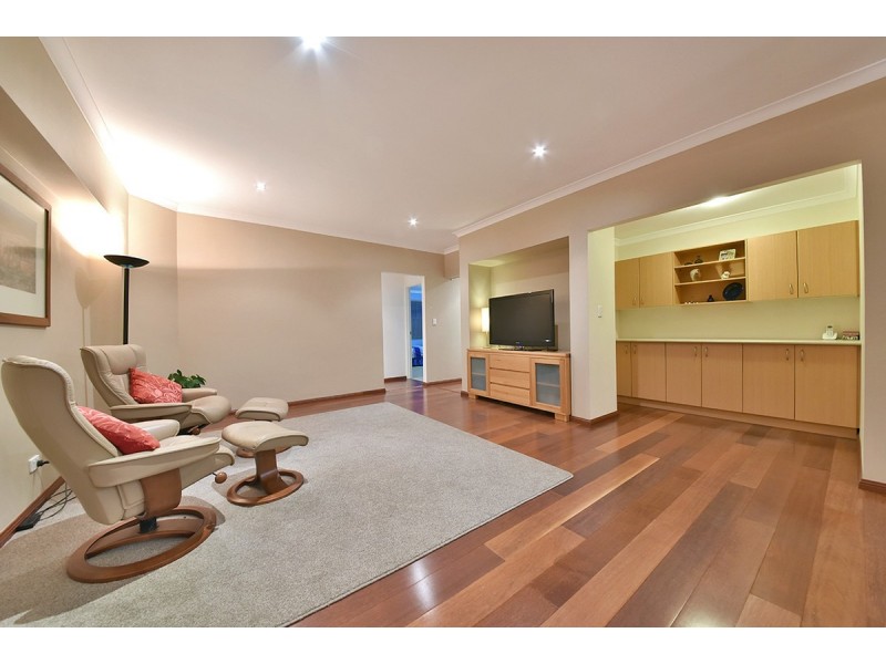 10 Prenton Street, Butler WA 6036