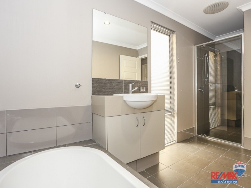 9 Bundegi Way, Two Rocks WA 6037