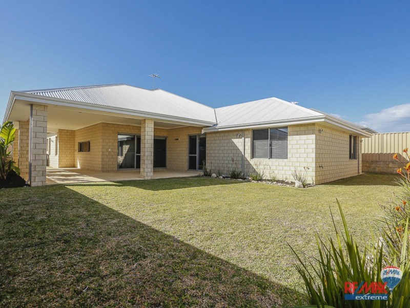 9 Bundegi Way, Two Rocks WA 6037