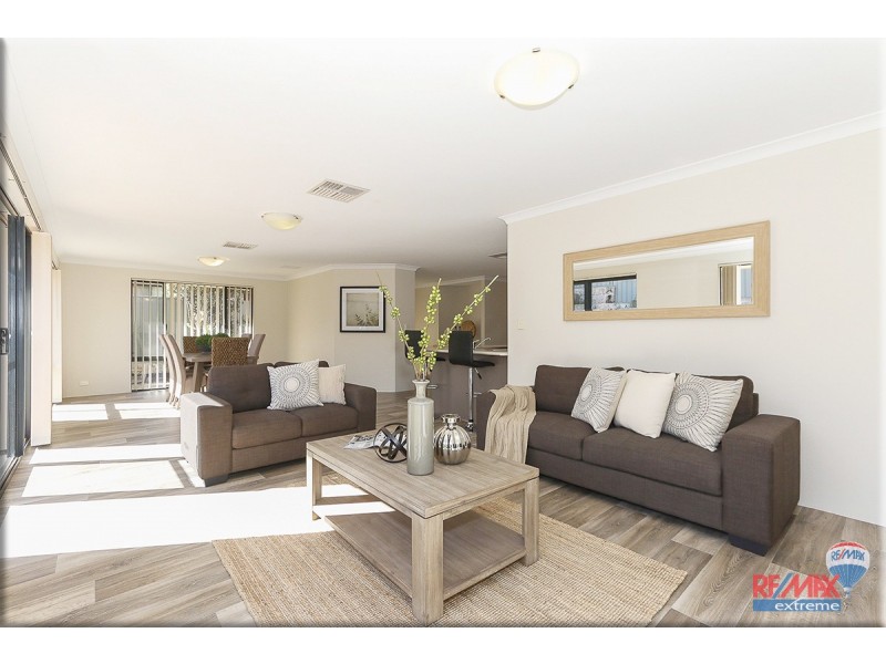 16 Grand Paradiso, Merriwa WA 6030