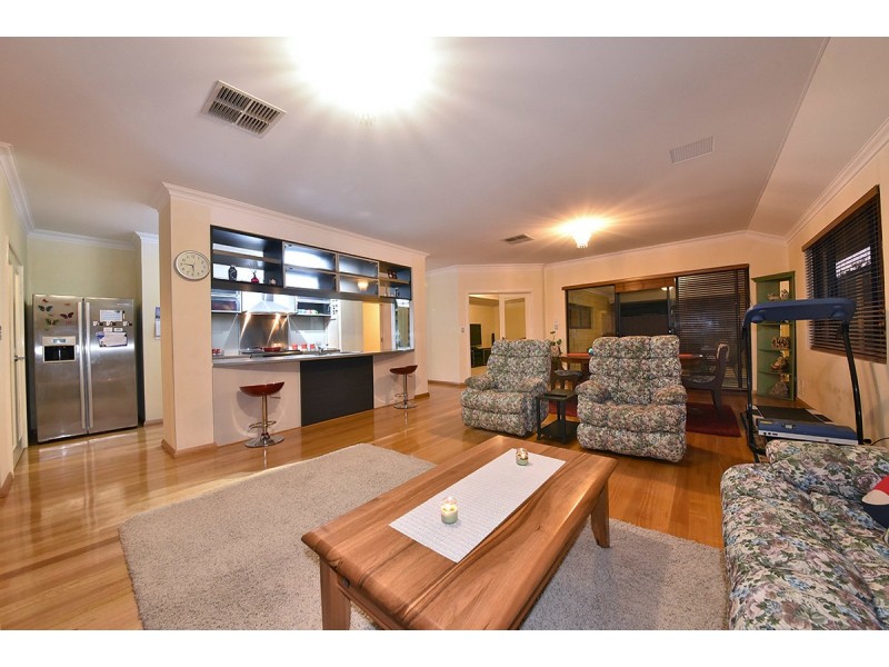 43 Ammanford Crescent, Butler WA 6036