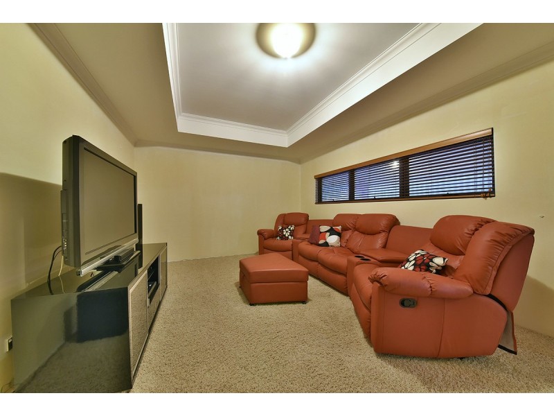 43 Ammanford Crescent, Butler WA 6036