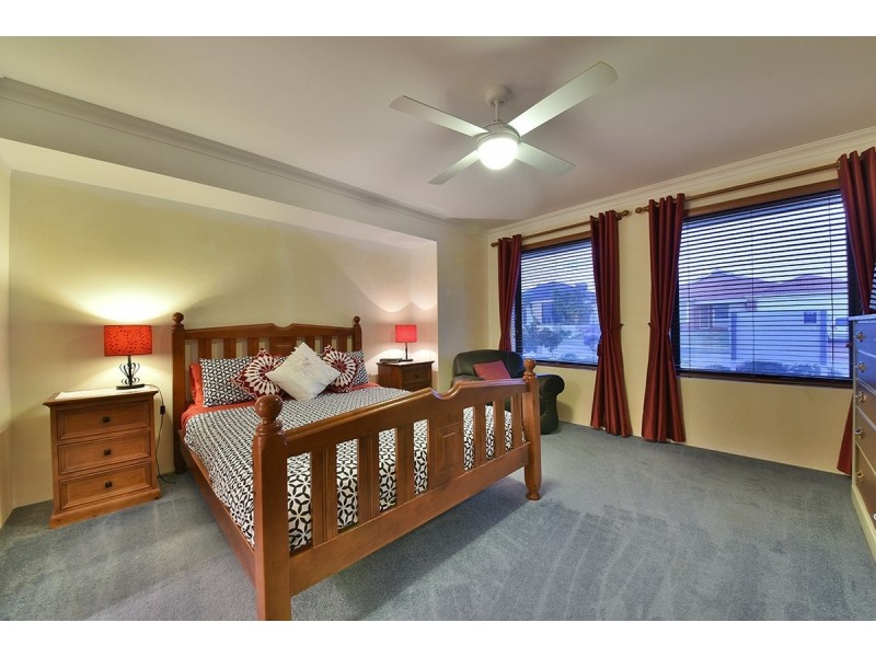 43 Ammanford Crescent, Butler WA 6036