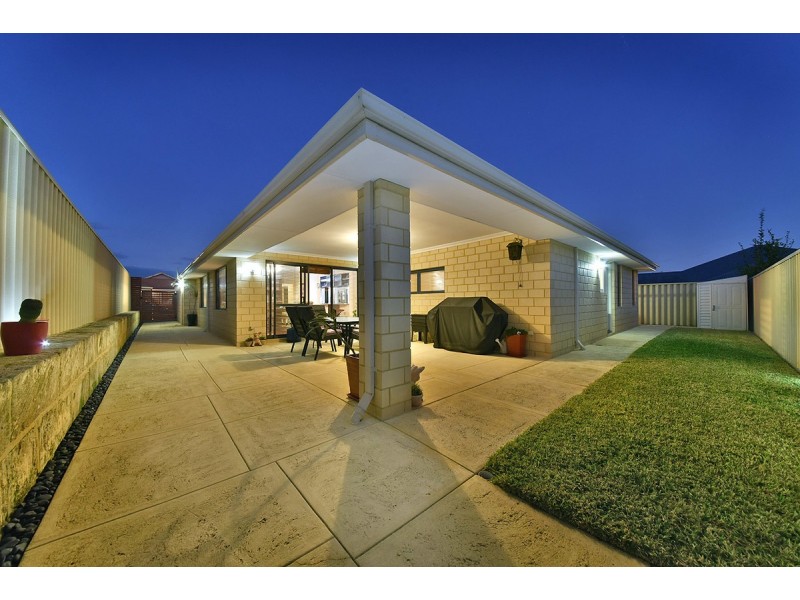 43 Ammanford Crescent, Butler WA 6036