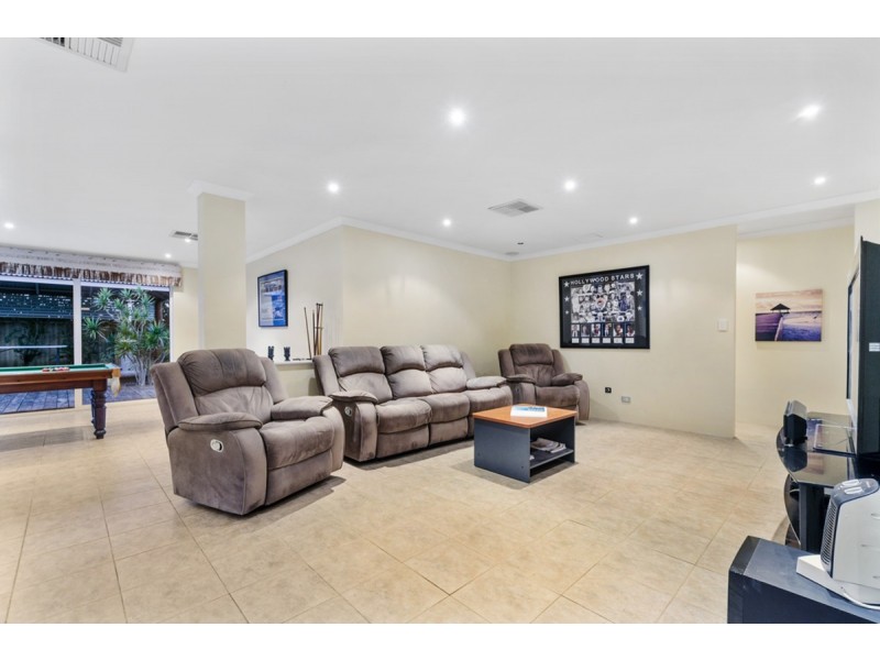 17 Chilworth Road, Butler WA 6036