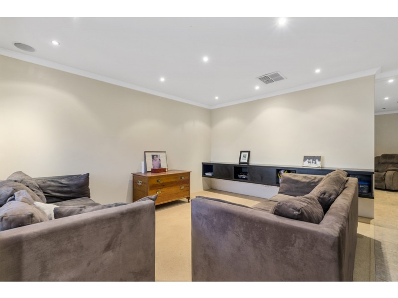 17 Chilworth Road, Butler WA 6036