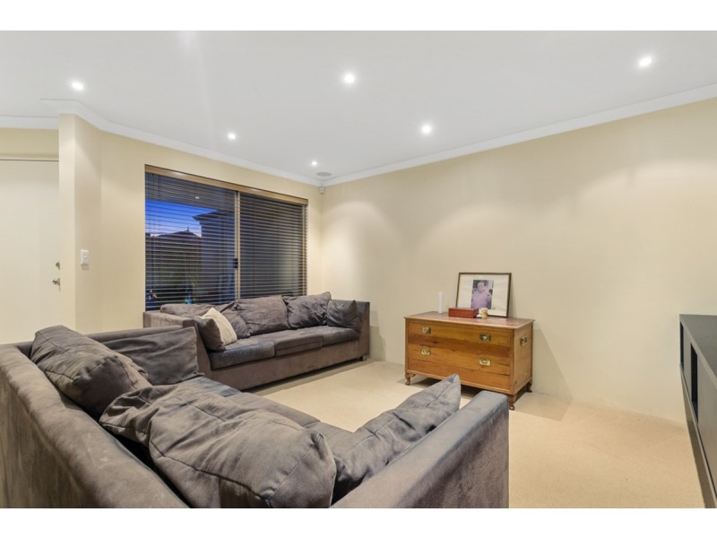 17 Chilworth Road, Butler WA 6036