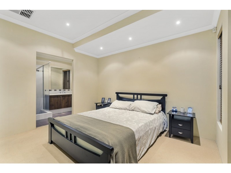 17 Chilworth Road, Butler WA 6036