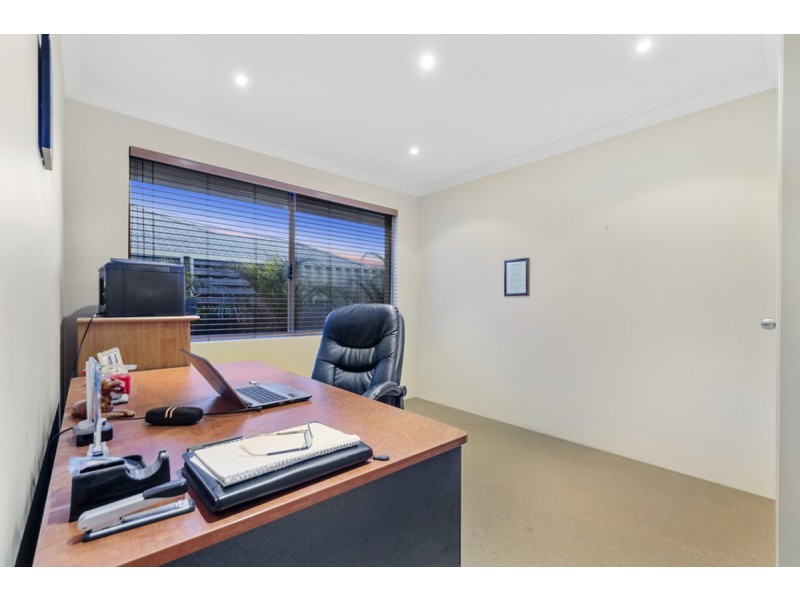 17 Chilworth Road, Butler WA 6036