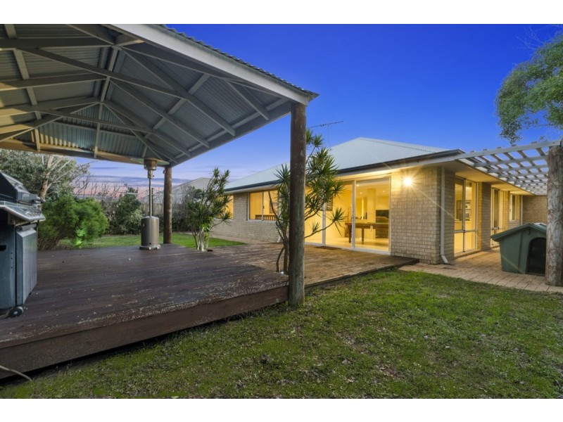 17 Chilworth Road, Butler WA 6036