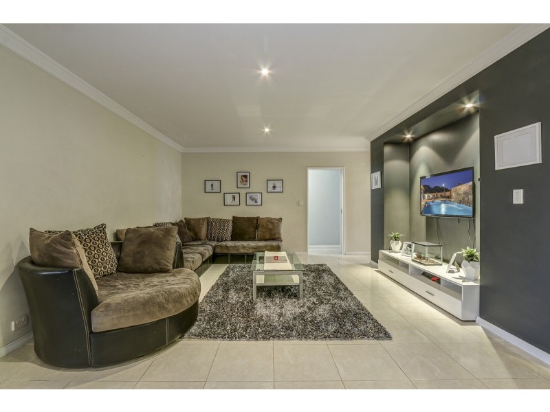 1 Flagtail Outlook, Yanchep WA 6035