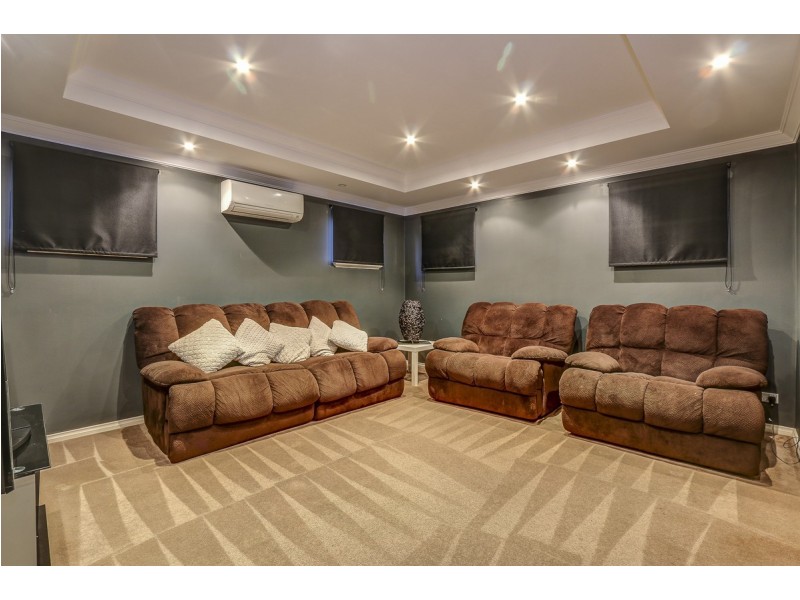 1 Flagtail Outlook, Yanchep WA 6035