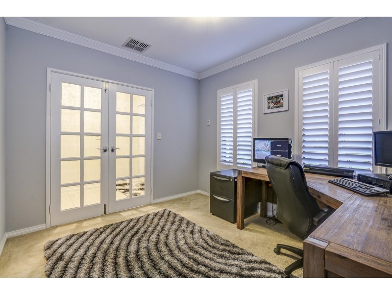 1 Flagtail Outlook, Yanchep WA 6035