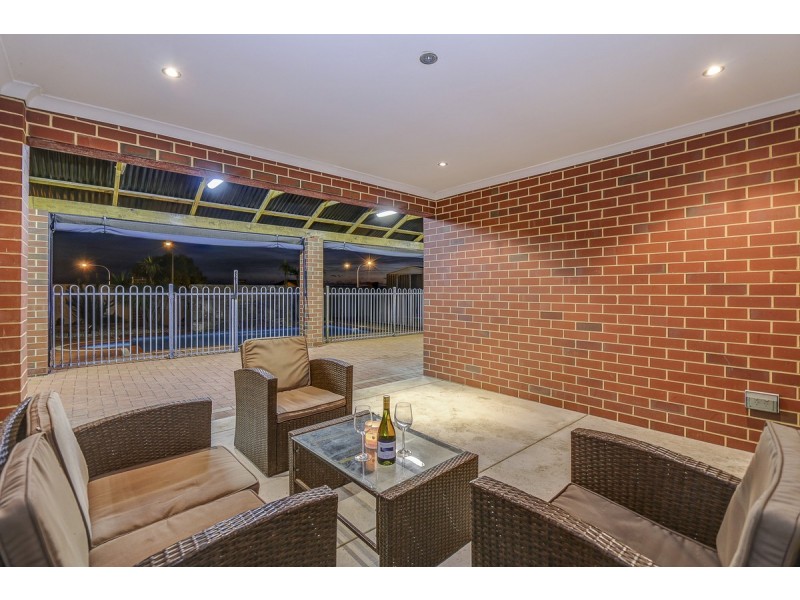 1 Flagtail Outlook, Yanchep WA 6035